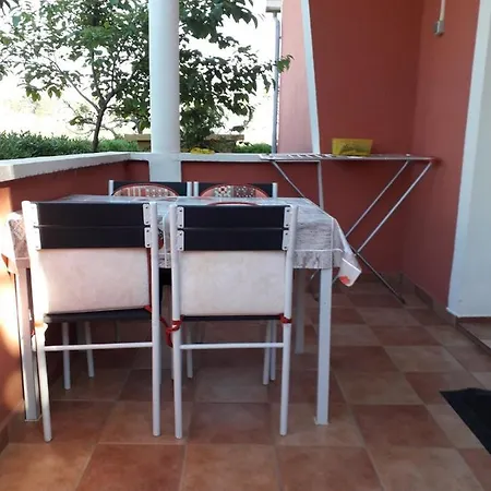 아파트 With Parking Space Kampor, Rab - 4972 Kampor