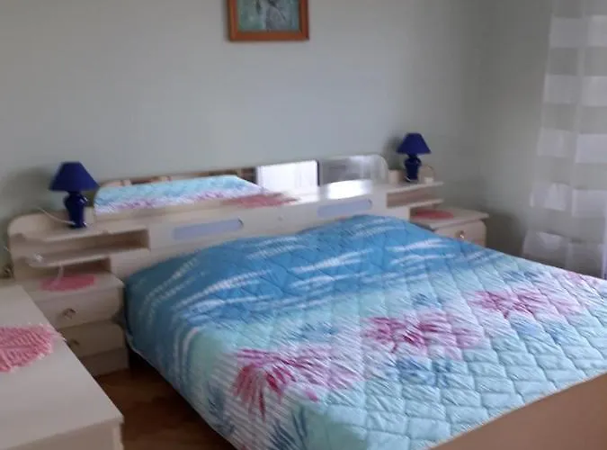 Διαμέρισμα With Parking Space Kampor, Rab - 4972 *