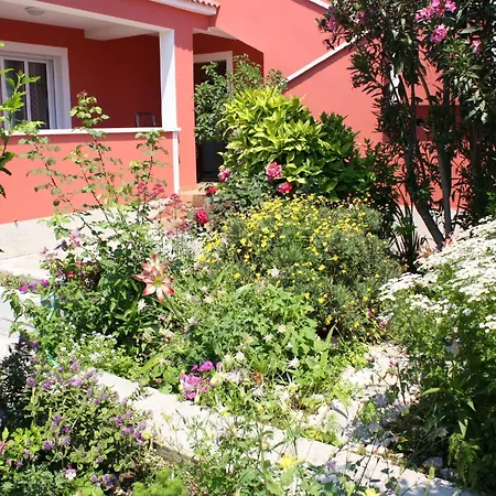 Apartament With Parking Space Kampor, Rab - 4972 Kampor