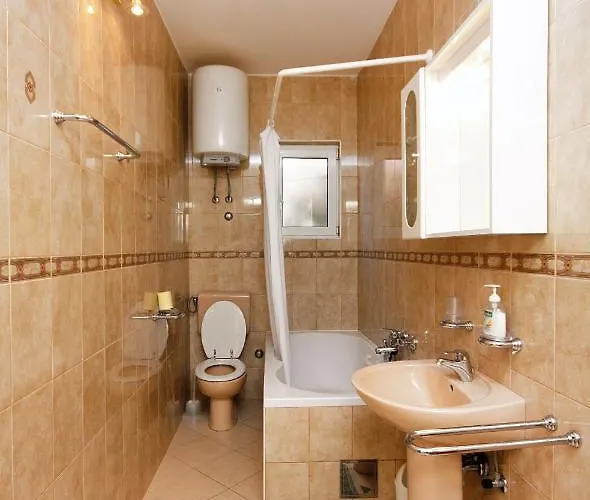 Apartament With Parking Space Kampor, Rab - 4972